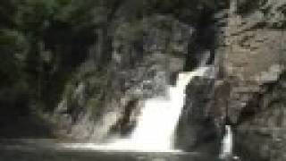 Linville Falls, Waterfall on the Blue Ridge Parkway, North Carolina