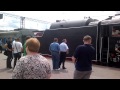 Video Паровоз Л-3055 цепляет пассажирские вагоны.