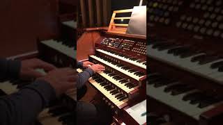 Fugue sur Une Jeune Pucelle (Huron Carol)