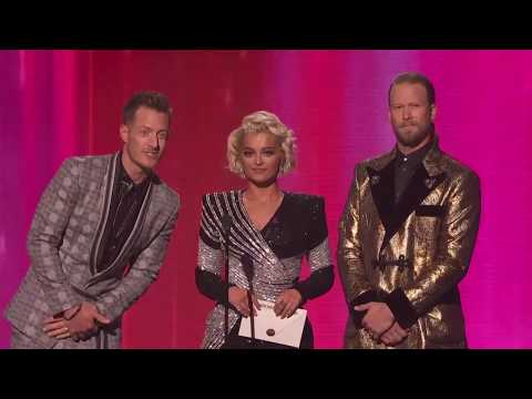 Cardi B Wins Favorite Artist for Rap/Hip-Hop - AMAs 2018