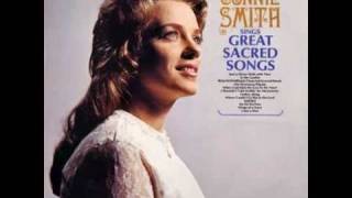 Watch Connie Smith In The Garden video