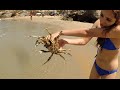 ATTACKED BY A GIANT CRAB!