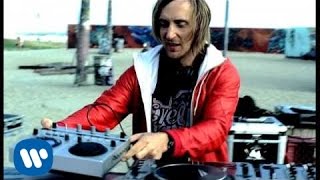 Watch David Guetta When Love Takes Over video