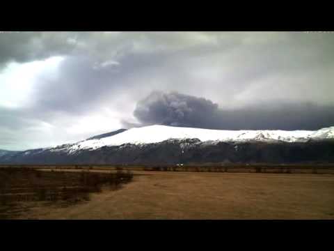 iceland volcano eyjafjallajokull eruption. iceland volcano.flv