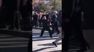 Ak Parti Erdoğan Seçim Müziğinde Dans Eden Adam.