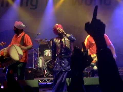 Malkit Singh-Gur Nalo Ishq Mitha Live 022010Surrey Canada Olympic...