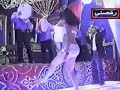 شرموطه بتعمل حركات سكس بشفايفها مع احلا رقص رقصني