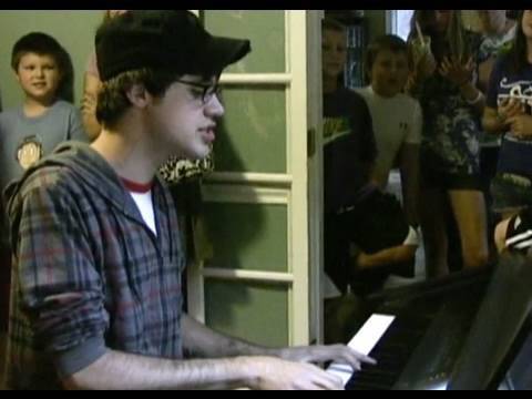 Hey Molly (Internet and iTunes version) Video