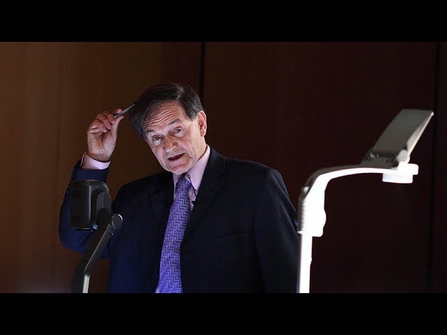 Sir Roger Penrose, Aeons before the Big Bang (Copernicus Center Lecture 2010)