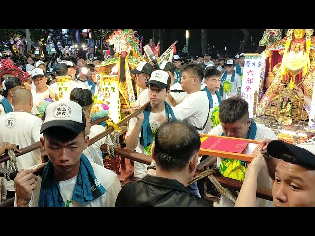 兩頂轎漫步愛河 一同參禮氣勢讚 東港玄法寺玉玄堂vs灣仔內聖興會入新草衙蘇家福德正神香案 Litetube