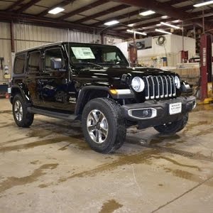 black jeep sahara