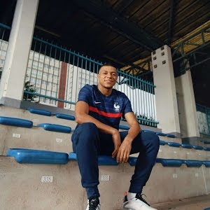 سينباي Déjà un changement de crampons pour Neymar chez Puma, des crampons ... سينباي سينباي Déjà un changement de crampons pour Neymar chez Puma, des crampons ... سينباي