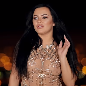 Carmen De La Salciua De Ce Traim O Iubire Interzisa Oficial Video 2018 Youtube