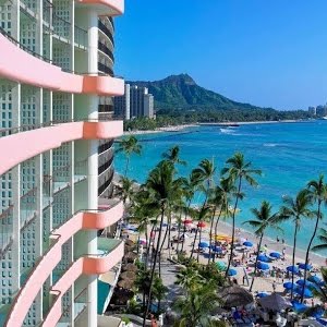 The Royal Hawaiian Hotel Waikiki Beach Honolulu Hawaii A Review Youtube
