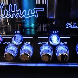 Hughes Kettner Tubemeister Deluxe 20 Review Youtube Hughes And Kettner Tubemeister 20 Review 2022