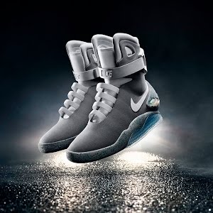 Eradicate static roller We wear-test the self-lacing Nike MAG. It's awesome! - YouTube