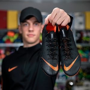 nike mercurial black