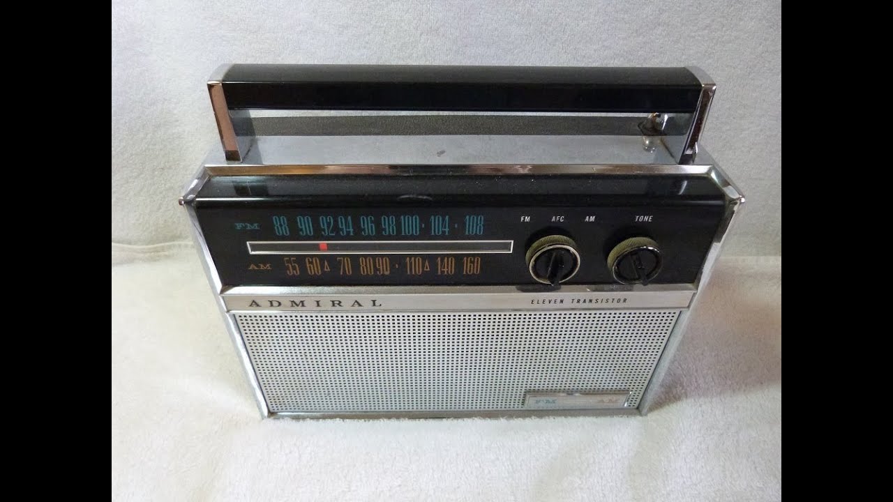 1962 Admiral Y2371 AM/FM transistor radio (made in the United States