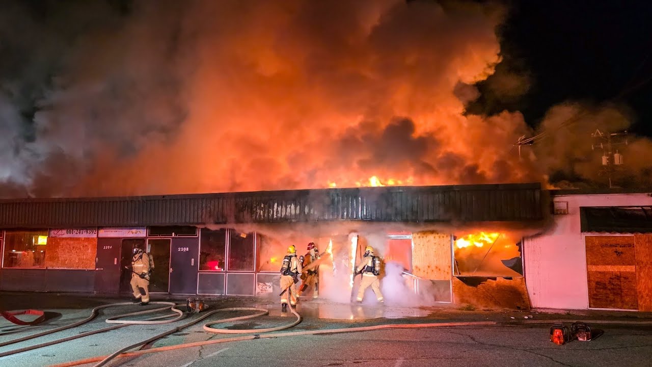 Fatal Second-Alarm Commercial Structure Fire In Central Bakersfield