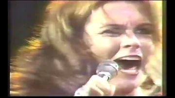 ANN MARGRET & TINA TURNER - Proud Mary