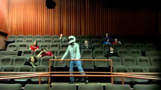 Minneapolis does the Harlem Shake [Oakdale Cinema]