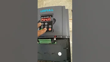 طريقة التحكم في فولت دخل الانفرتر يوسيفيل Dc واختيار منخفض 450VDc أو العالي 900VDC من الاعدادات 