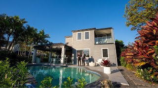 6 Conifer Crescent, Broadbeach Waters 4218 QLD - Z. Real Estate