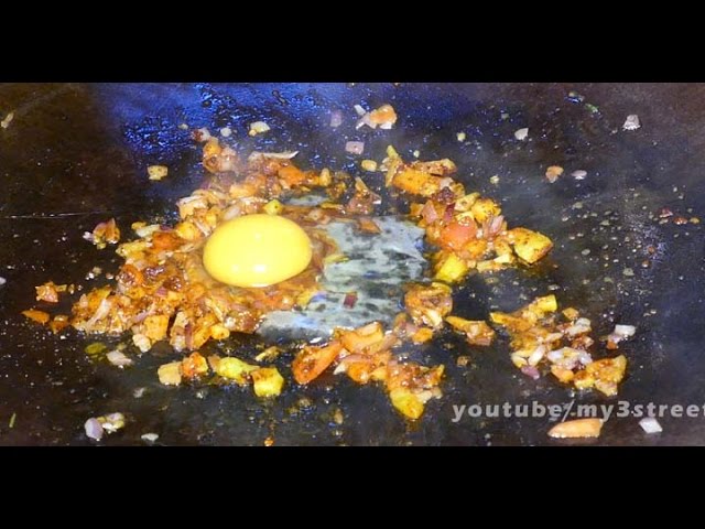 Egg Bhurji - MUMBAI STREET FOOD - 4K VIDEO street food