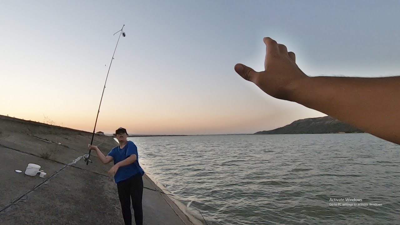 M-am enervat si am vrut să-i arunc sculele de pescuit in Siret