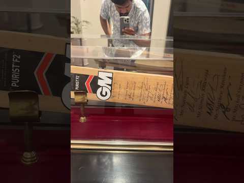 A Bat Worth Millions? Legends Edition💰🏏 #ipl #cricket #signature