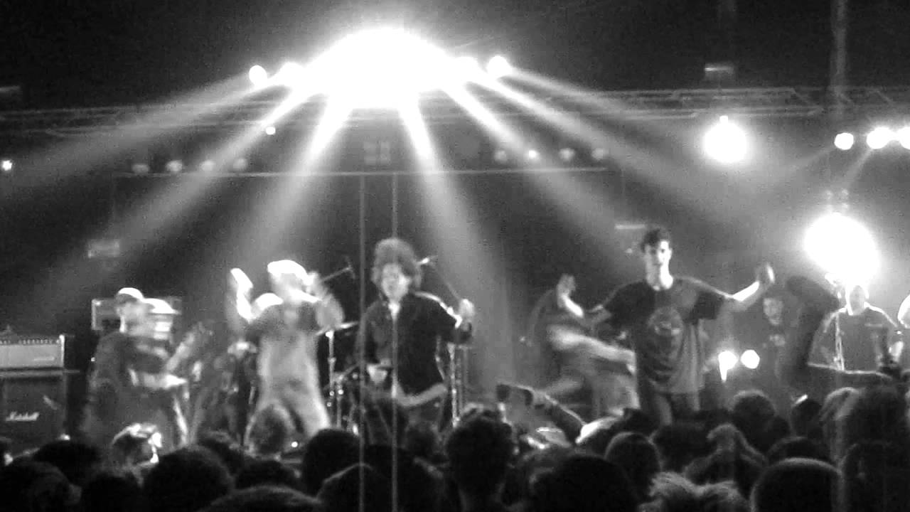 Basement Crickets Throw Their Voice HD Groezrock Meerhout 2015