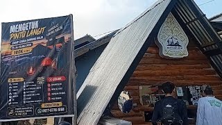 The Journey to the Peak of Mount Kelir