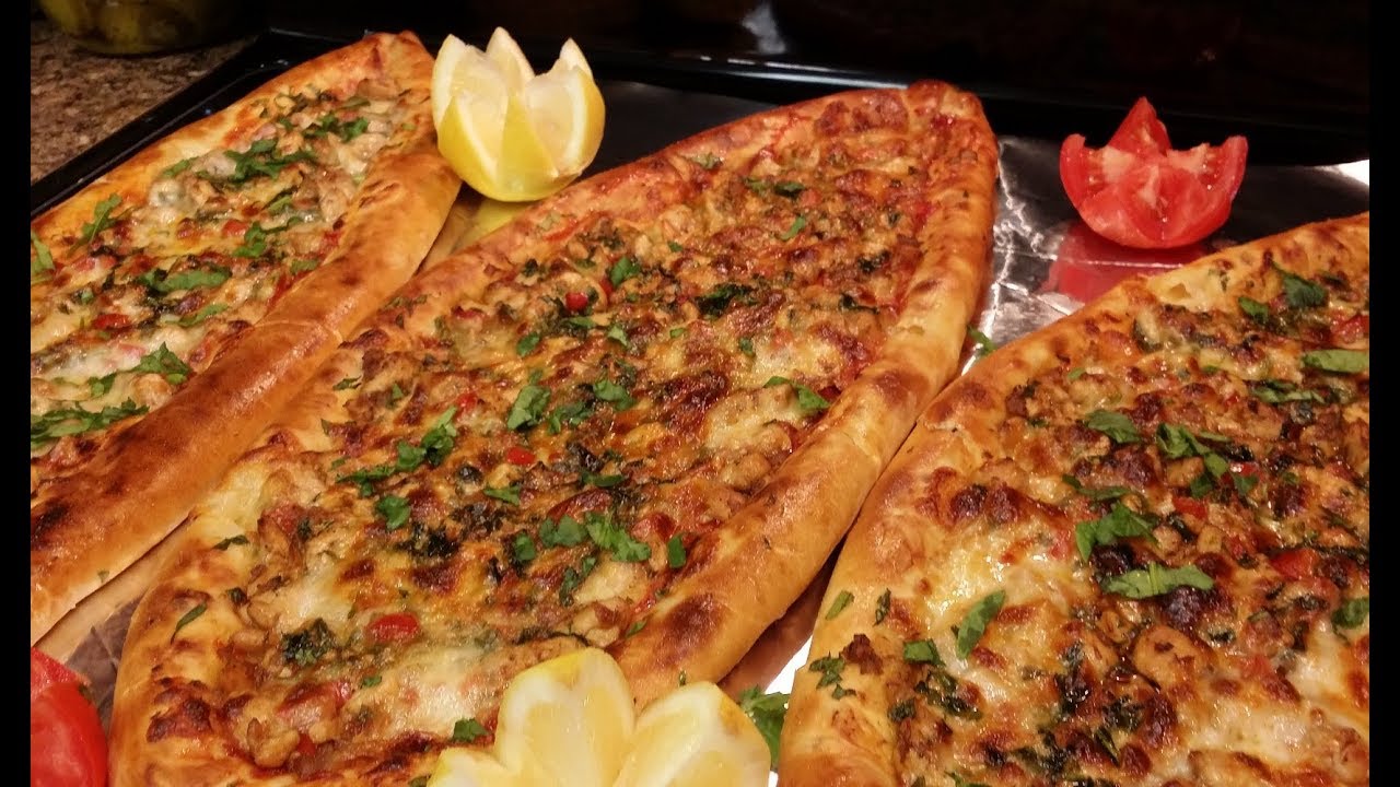 عملتلكم فطائر جامبو (حجم عائلي ) وبحشوه خرافية الطعم ..😋😋 مطبخ شاي مهيل