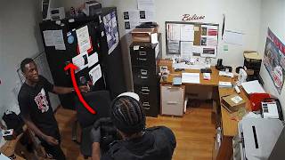 Gunpoint T-Mobile Robbery Ends After Bait Phone Pings