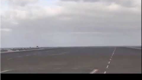 Màn cất cánh đứng tim của chiến đấu cơ tàng hình F 35