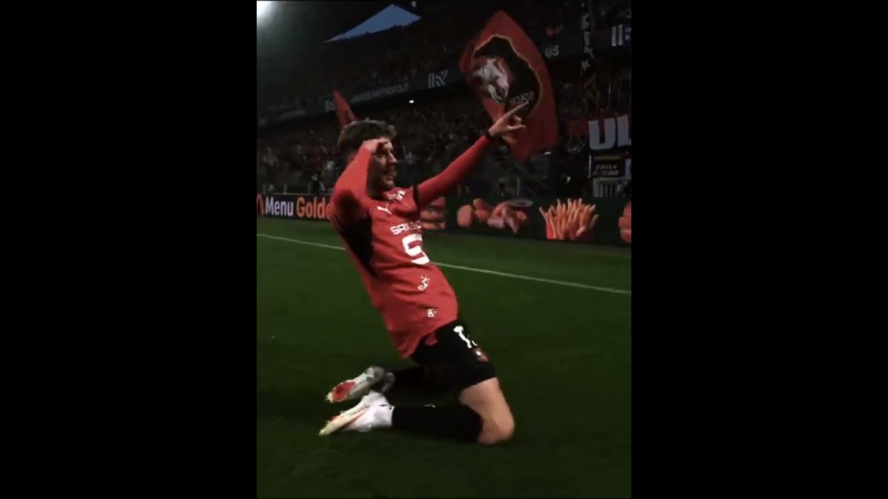 What a goal from Szymanski against PSG 🥵🇵🇱  #football #ligue1 #foot #sports #soccer #footballshorts