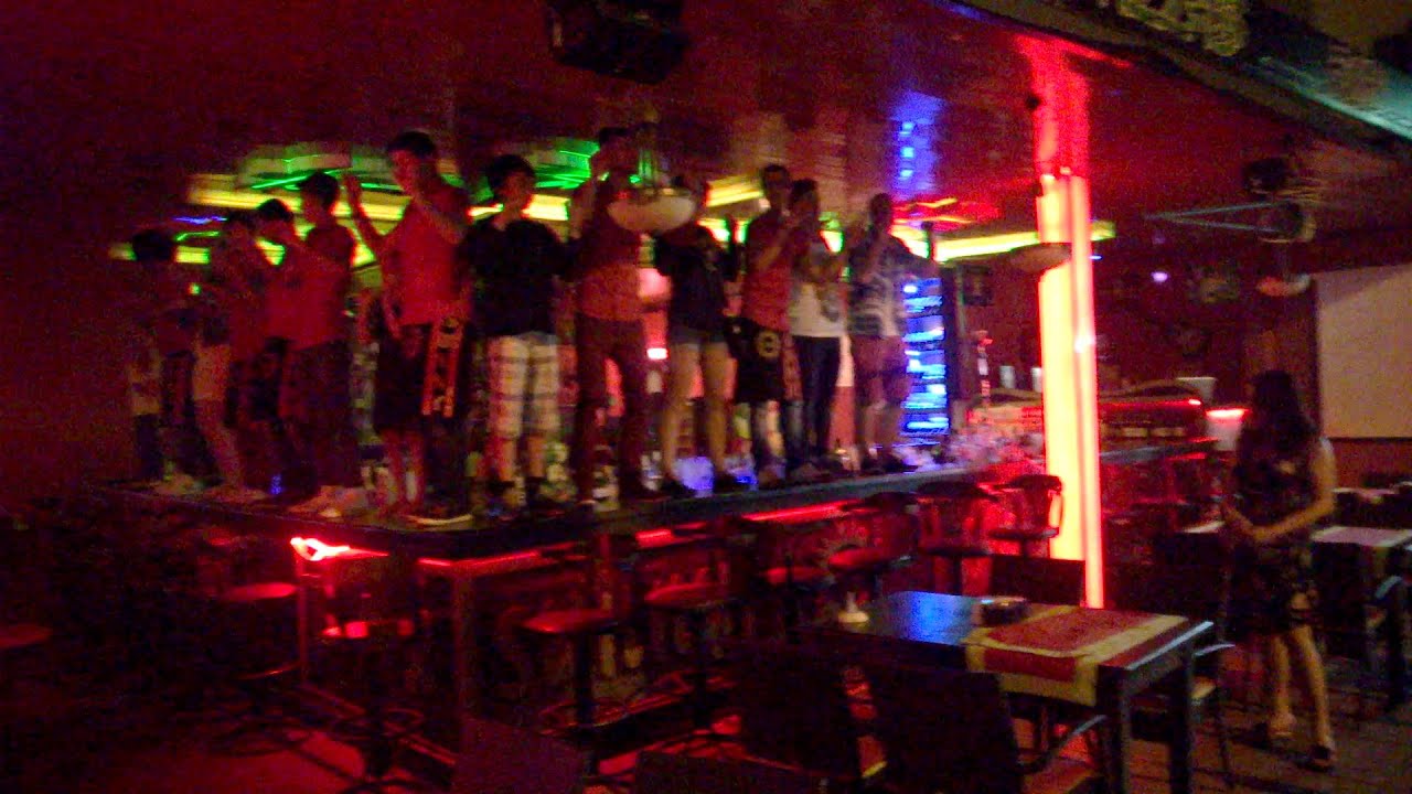 Бар стойка в крылатском Бар стойка в крылатском