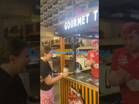 Dondurma Show Adriana