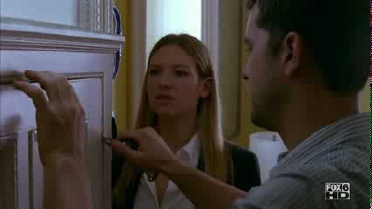 Fringe Episode 1.03 Scenes - Breaking And Entering - YouTube