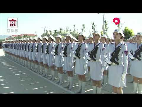 Парадная тренировка китайских женщин-солдат 2