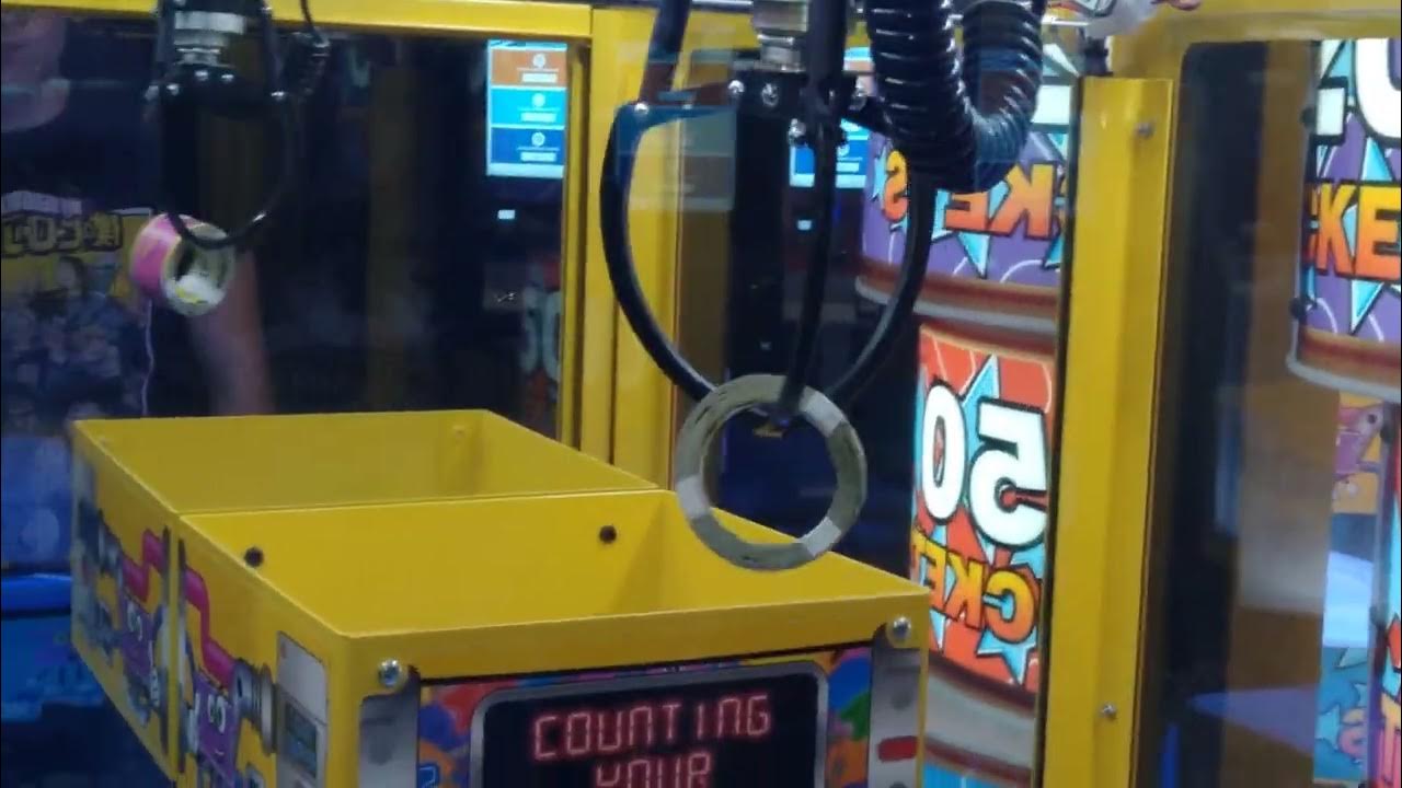 Big Ticket Win on a Ticket Claw Machine at Dave & Busters! YouTube