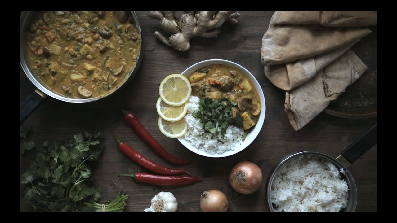 VLOG 05: Easy Vegan Veggie Curry Recipe