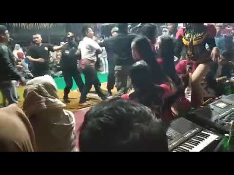 Ribut/ ndolalak dewi arum/ live kretek wonosobo
