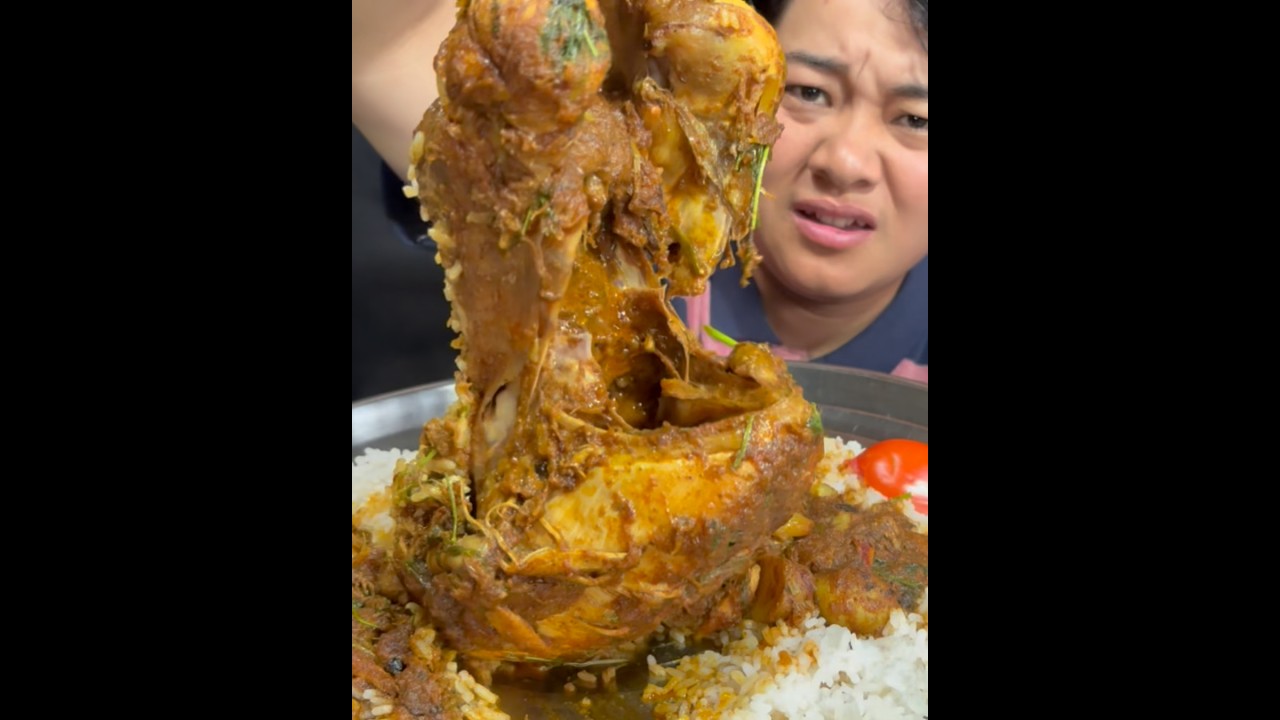 whole chicken curry🥘|| #youtube#mukbang #food #foodblogger #eatingshow #eating #chicken #indianfood