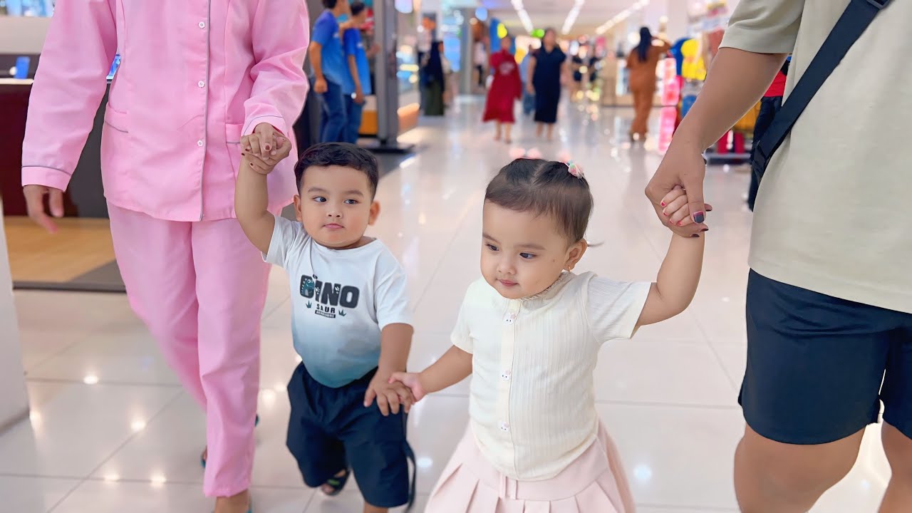 JALAN-JALAN!! PIANA GANDENG PIANO BIAR GA GENIT SAMA CEWEK😂