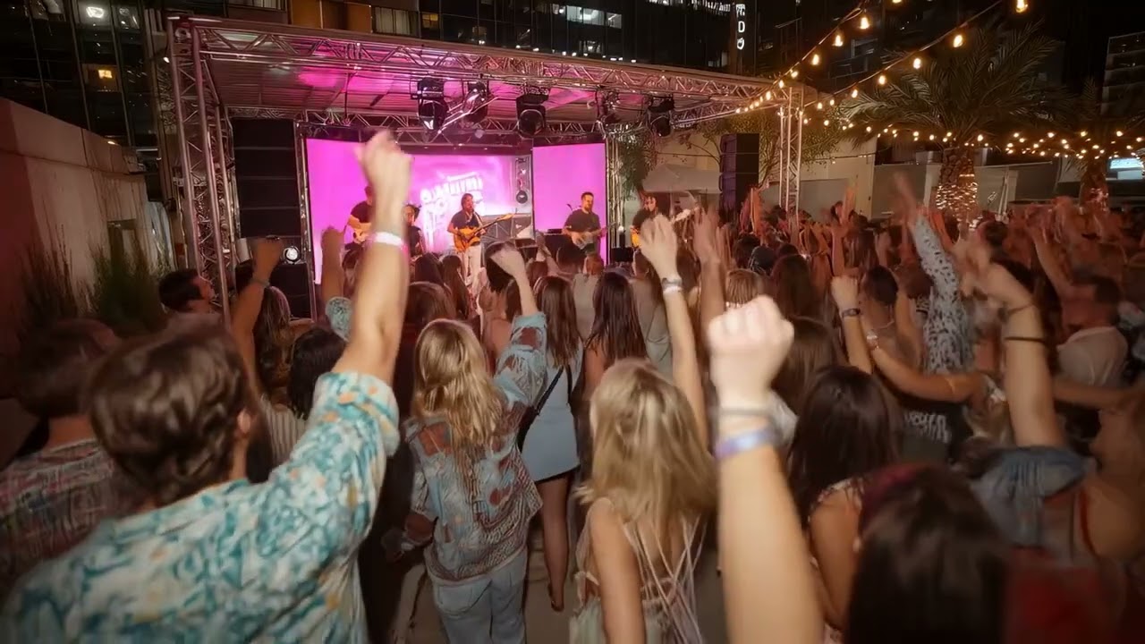 Live Salsa Latin Music on Urban Rooftop | Vibrant Night with Crowd Energy