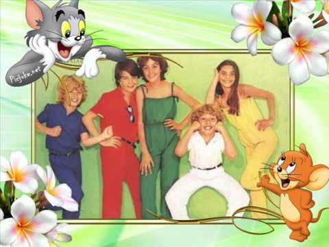 PARCHIS ♫ ♪ Hola, Amigos ♪ ♫. - YouTube