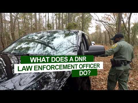 WHAT DOES A SCDNR LAW ENFORCEMENT OFFICER DO?