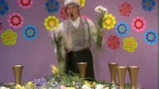 Gumby flower arranging - sub esp