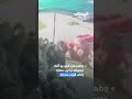 رجل يطير في الهواء بسبب الرياح القوية في تركيا 